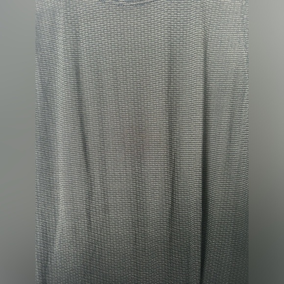 Black Lululemon Silverescent Open Back Tank - Picture 2 of 7